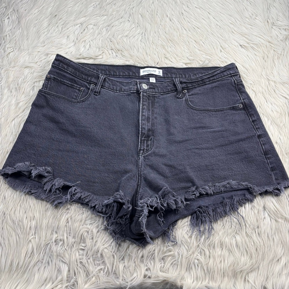 Abercrombie & Fitch Women's 18 Black Wash 90's Relaxed Cutoff Short High Rise